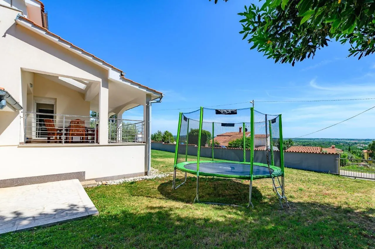 Villa Elisa Kastelir 0*,